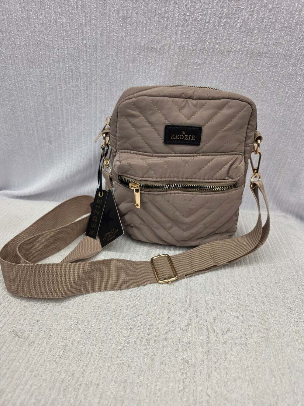 NWT Kedzie Cloud 9 Collection Quilted Crossbody Bag Taupe